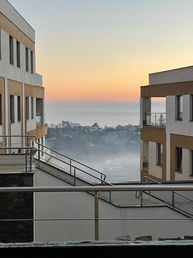 Londof Luxury Apartments - With A Panoramic View Over The City ブラショフ エクステリア 写真