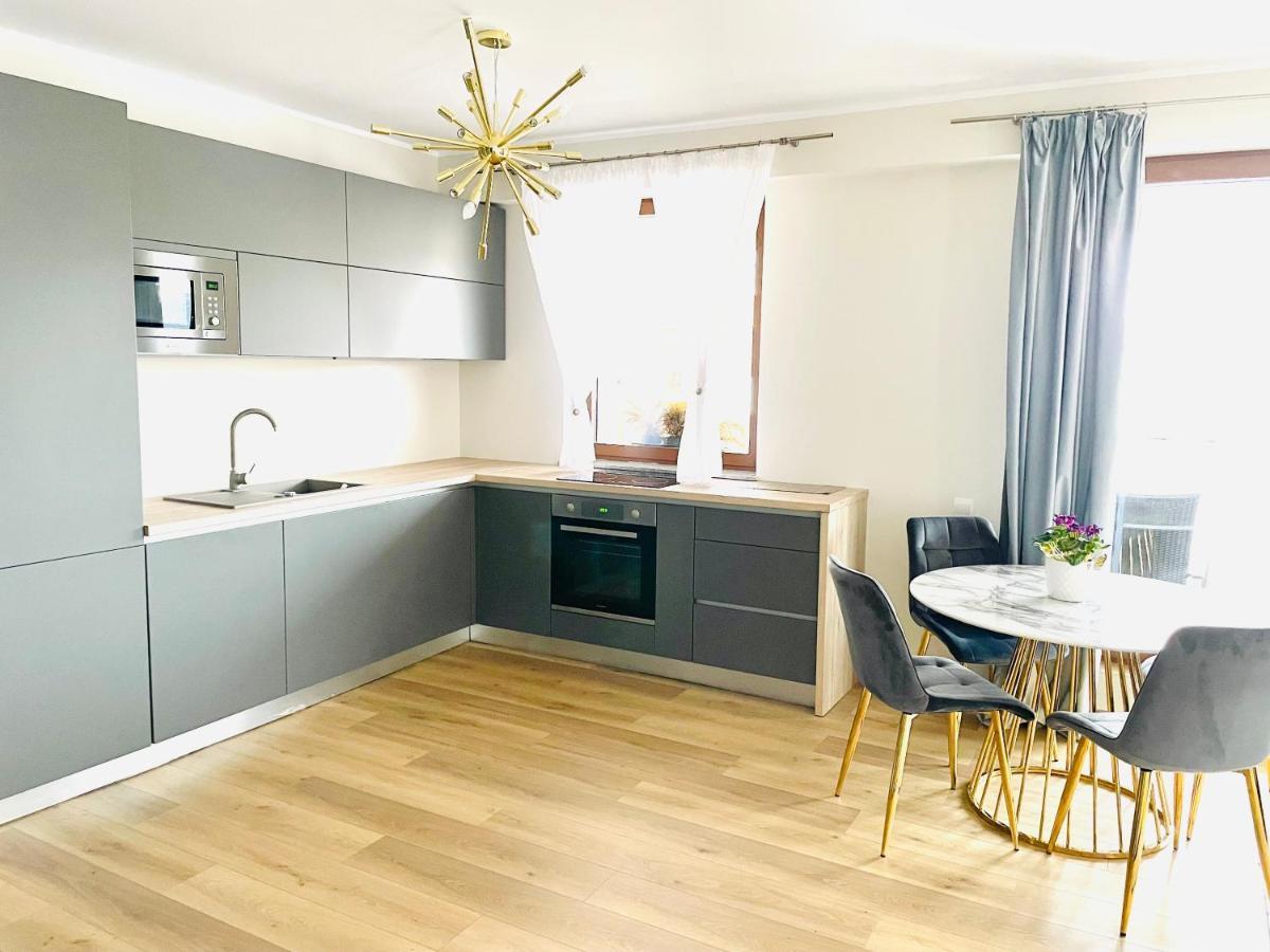 Londof Luxury Apartments - With A Panoramic View Over The City ブラショフ エクステリア 写真