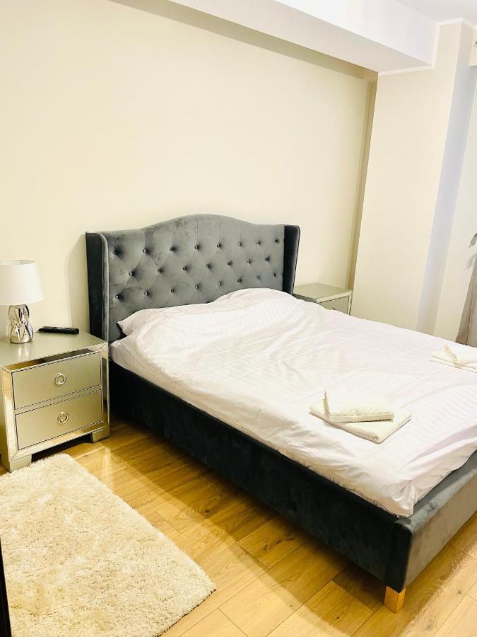 Londof Luxury Apartments - With A Panoramic View Over The City ブラショフ エクステリア 写真